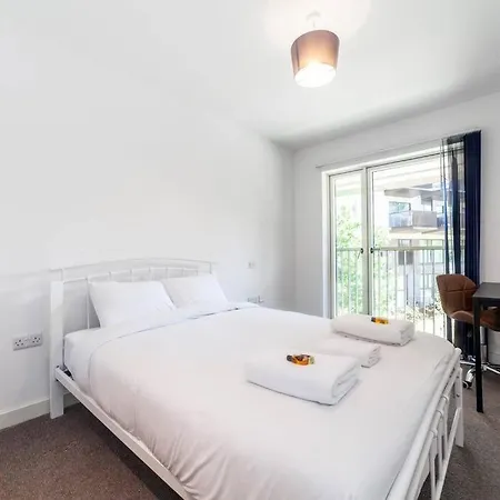 Apartamento Stunning New 3 Bdr Duplex Wbalcony, East Londres Exterior foto