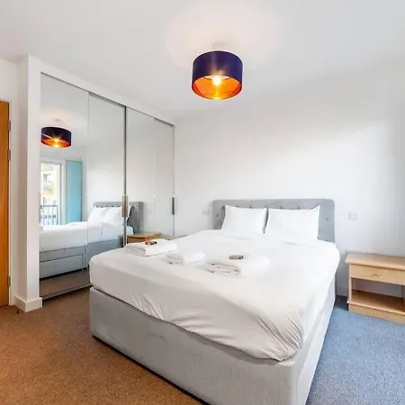 Apartamento Stunning New 3 Bdr Duplex Wbalcony, East Londres Exterior foto
